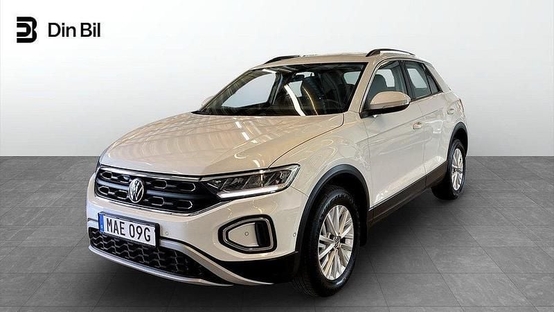Vit Begagnad 2022 VW T-Roc Life SUV | 259 900 kr (Superpris) - Bild 1/4