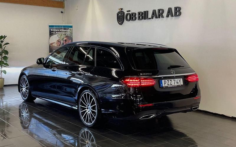 Begagnad Mercedes E220 AMG line 194 HK (142 kW) 2021 Svart Kombi