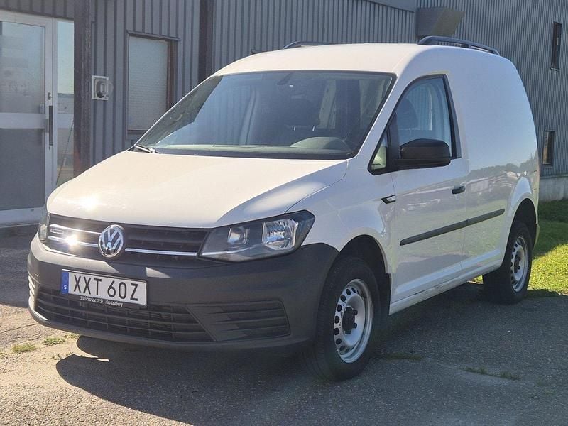 Vit Begagnad 2020 VW Caddy Minibuss | 209 800 kr (Bra pris) - Bild 1/4