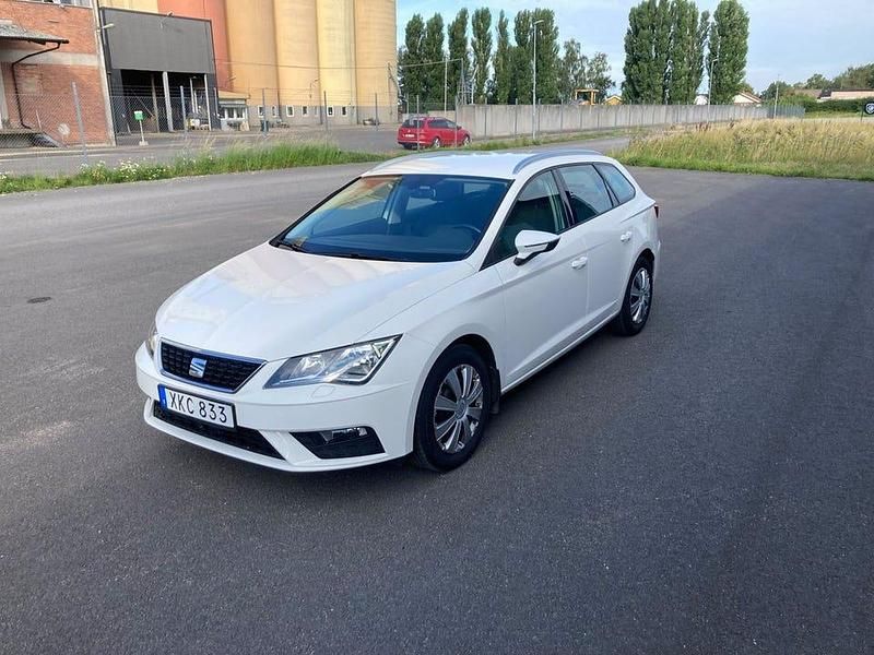 Begagnad Seat Leon ST 116 HK (85 kW) 2018 Vit Kombi