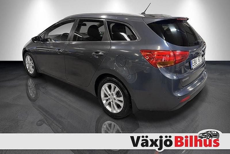 Begagnad Kia Ceed Sportswagon Comfort 128 HK (94 kW) 2013 Blå Kombi