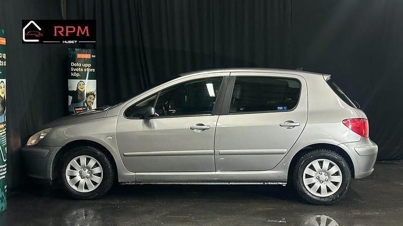 Begagnad Peugeot 307 136 HK (100 kW) 2004 Grå