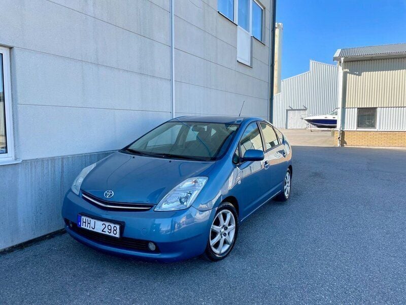 Blå Begagnad 2006 Toyota Prius Halvkombi | 49 000 kr (Marknadspris) - Bild 1/4