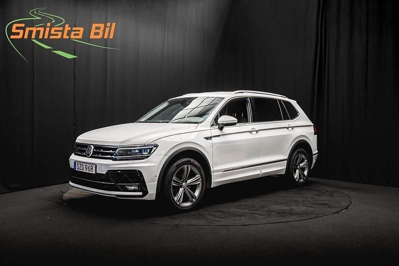 Vit Begagnad 2020 VW Tiguan Allspace R-line SUV | 329 900 kr (Bra pris) - Bild 1/4