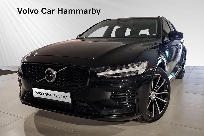 Svart Begagnad 2024 Volvo V60 Plus Kombi | 499 900 kr (Lite dyr) - Bild 1/3