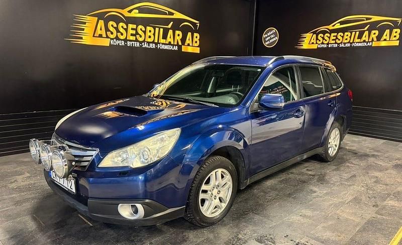 Blå Begagnad 2011 Subaru Outback Kombi | 49 900 kr (Marknadspris) - Bild 1/4