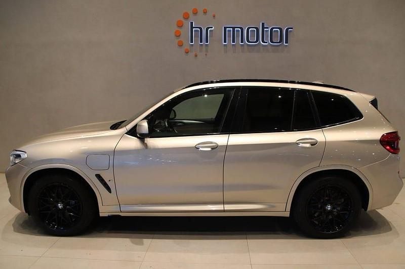 Champagne metallic Begagnad 2020 BMW X3 M Sport SUV | 334 000 kr - Bild 1/4