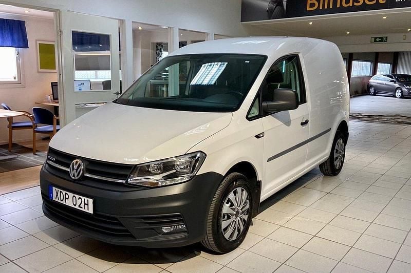 Vit Begagnad 2020 VW Caddy Minibuss | 139 800 kr - Bild 1/3