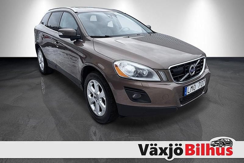 Begagnad Volvo XC60 Summum 205 HK (150 kW) 2010 Brun SUV