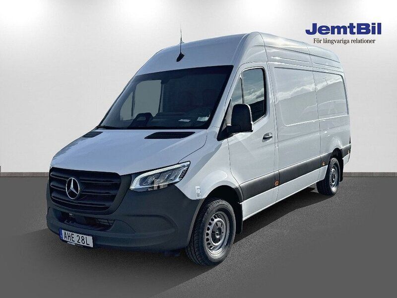 Vit Ny 2025 Mercedes Sprinter Van | 623 750 kr (Superpris) - Bild 1/4