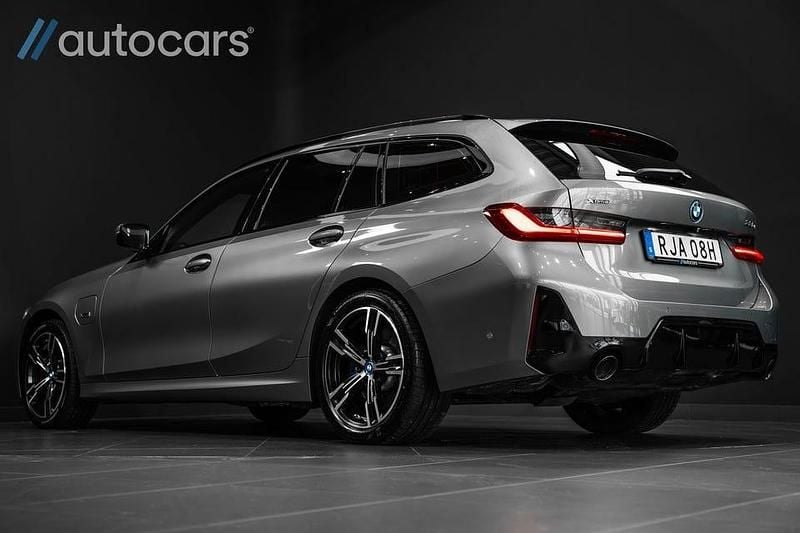 Begagnad BMW 330 M Sport 292 HK (214 kW) 2023 Grå Kombi