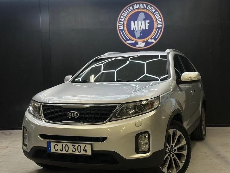 Grå Begagnad 2014 Kia Sorento SUV | 129 800 kr (Marknadspris) - Bild 1/4