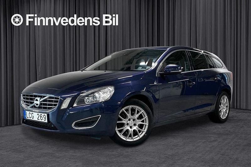 Blå Begagnad 2013 Volvo V60 Momentum Kombi | 139 000 kr (Superpris) - Bild 1/4