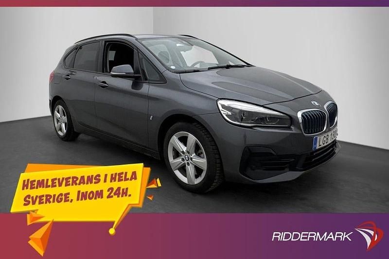 Grå Begagnad 2019 BMW 225 Sport Line Kombi | 229 900 kr (Marknadspris) - Bild 1/3