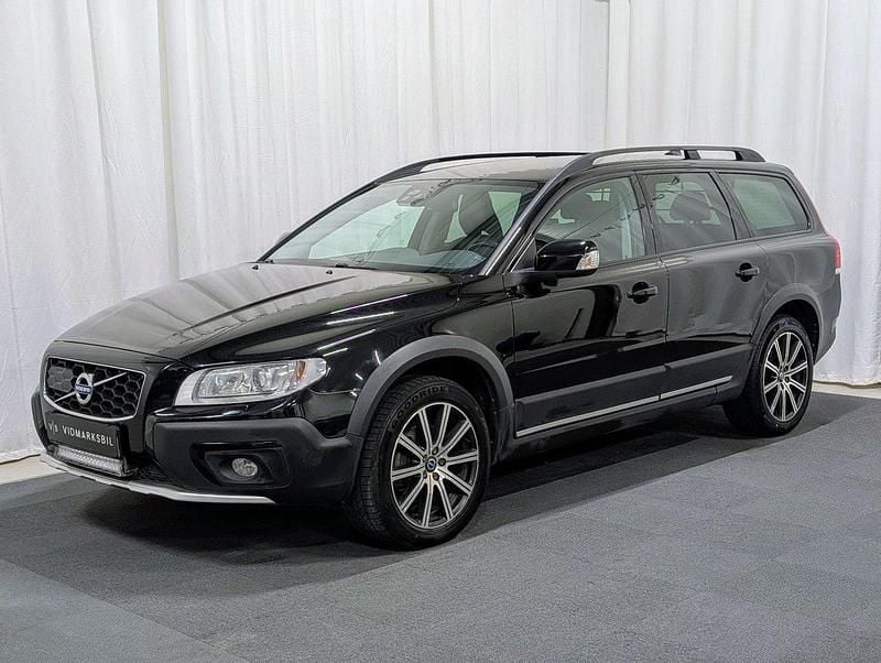 Svart Begagnad 2015 Volvo XC70 Standard Kombi | 154 900 kr (Marknadspris) - Bild 1/4
