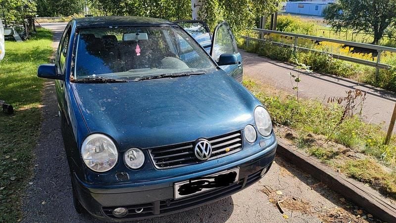 Begagnad 2002 VW Polo Trendline Halvkombi | 7 000 kr (Superpris) - Bild 1/4