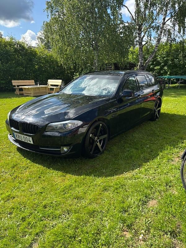 Begagnad BMW 525 204 HK (150 kW) 2011 Kombi