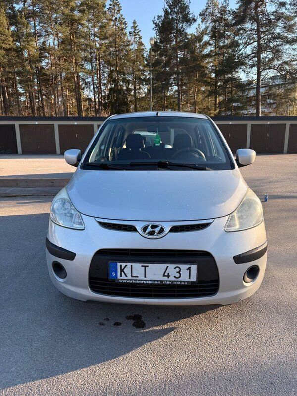 Silver Begagnad 2008 Hyundai i10 Halvkombi | 28 500 kr (Marknadspris) - Bild 1/4