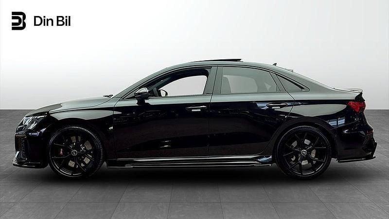Begagnad Audi RS3 Design 400 HK (294 kW) 2023 Svart Sedan