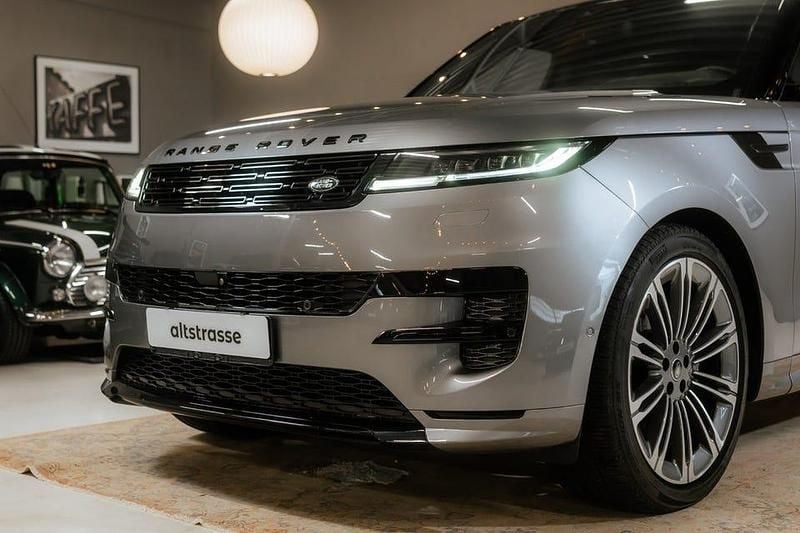Begagnad Land Rover Range Rover Sport Dynamic 460 HK (338 kW) 2025 Grå SUV