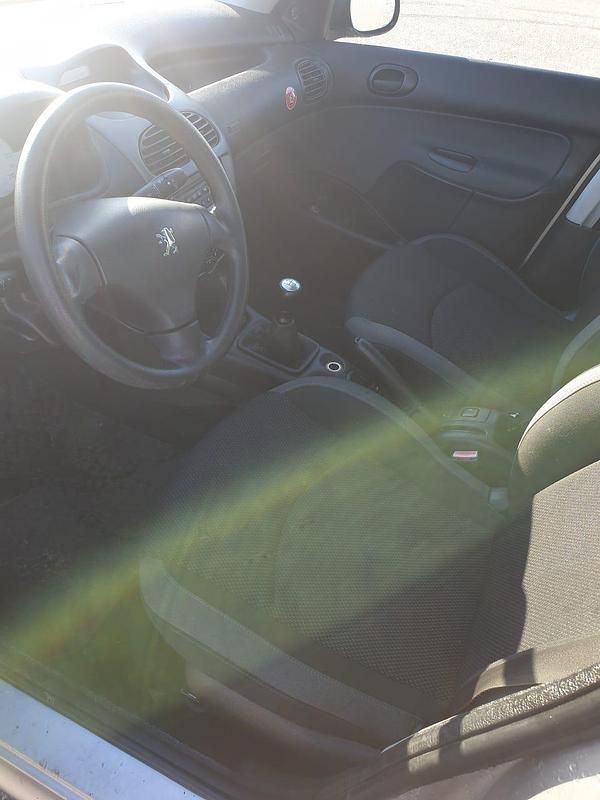 Begagnad Peugeot 206 75 HK (55 kW) 2007 Silver