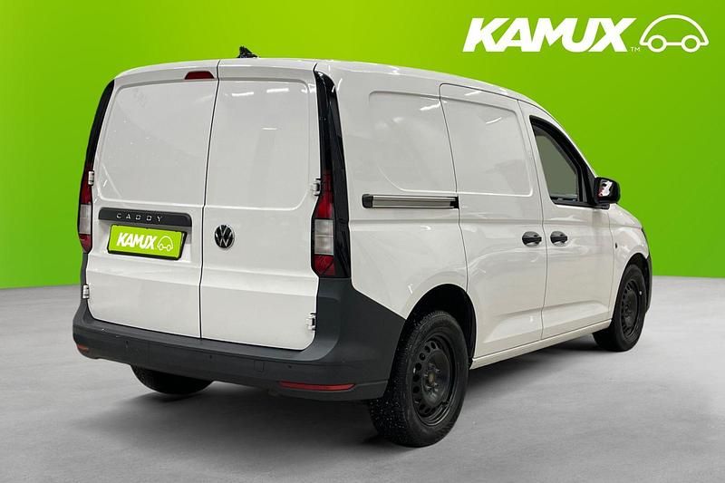 Begagnad VW Caddy 75 HK (55 kW) 2023 Vit Minibuss