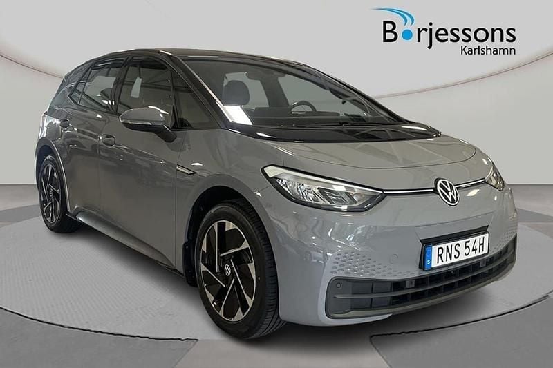 Grå Begagnad 2022 VW ID.3 Pro Performance Halvkombi | 254 000 kr (Superpris) - Bild 1/4
