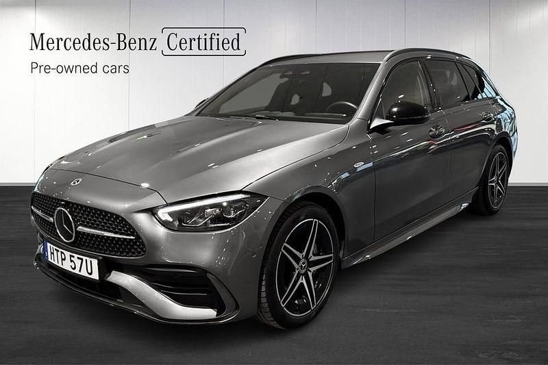 Grå Begagnad 2025 Mercedes C300 AMG line Kombi | 558 900 kr - Bild 1/4