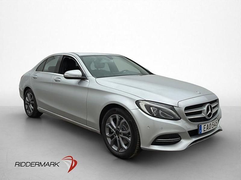 Begagnad Mercedes C220 Avantgarde 170 HK (125 kW) 2014 Silver Sedan