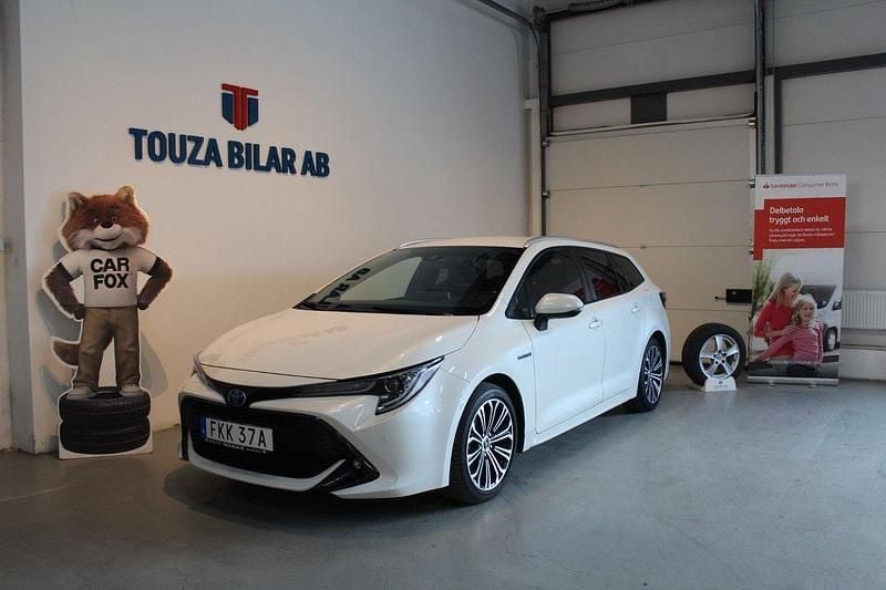 Vit Begagnad 2019 Toyota Corolla Style Kombi | 219 900 kr (Marknadspris) - Bild 1/4