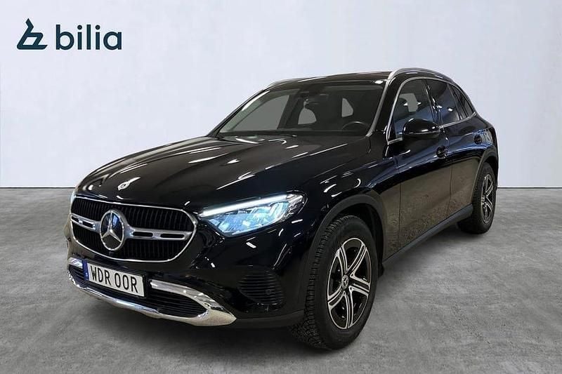 Begagnad Mercedes GLC220 200 HK (147 kW) 2022 Svart SUV