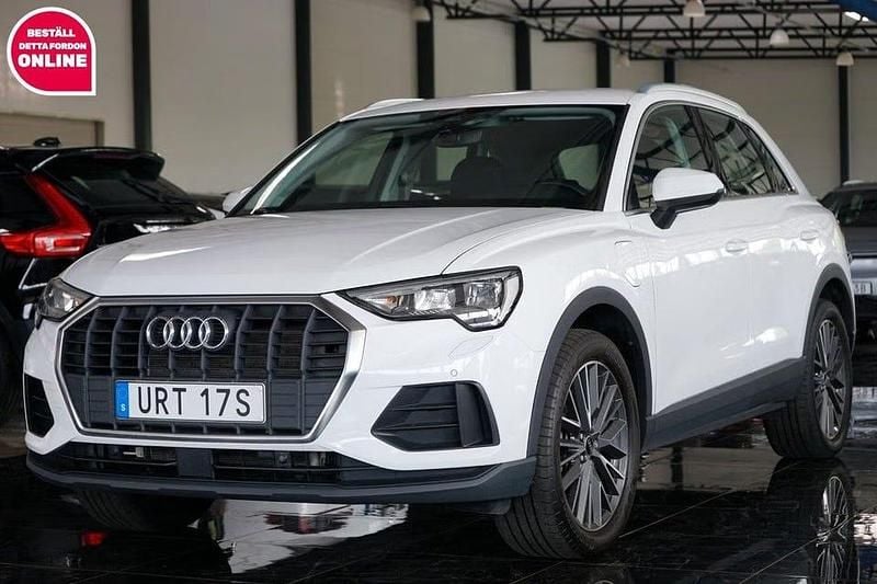 Vit Begagnad 2021 Audi Q3 Proline SUV | 260 500 kr (Marknadspris) - Bild 1/4