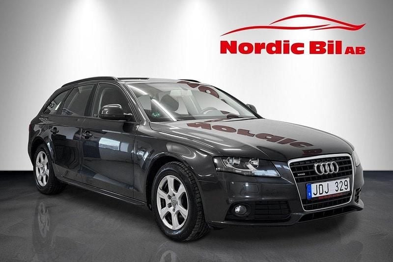 Mörkgrå (grå) Begagnad 2009 Audi A4 Comfort Kombi | 79 900 kr (Marknadspris) - Bild 1/4