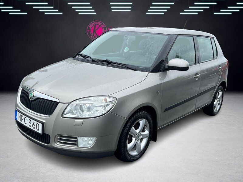 Ljusbrun Begagnad 2008 Skoda Fabia Ambiente Halvkombi | 24 900 kr (Marknadspris) - Bild 1/4