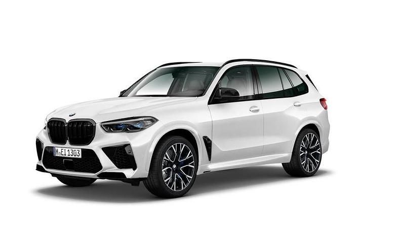 Mineral white metallic Begagnad 2021 BMW X5 M Comfort Edition SUV | 949 500 kr - Bild 1/3