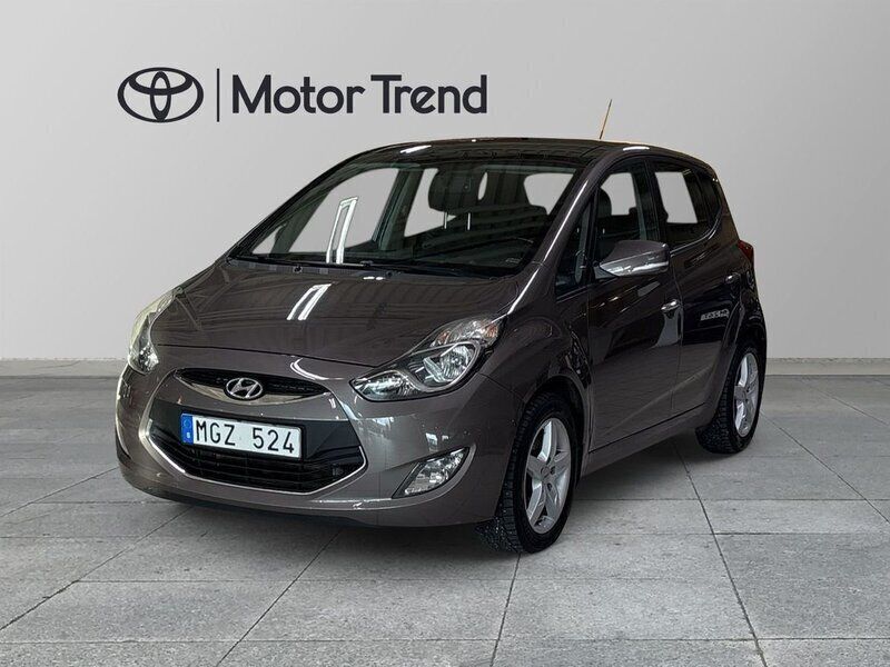 Ljusbrun (brun) Begagnad 2012 Hyundai ix20 Minibuss | 99 000 kr - Bild 1/4