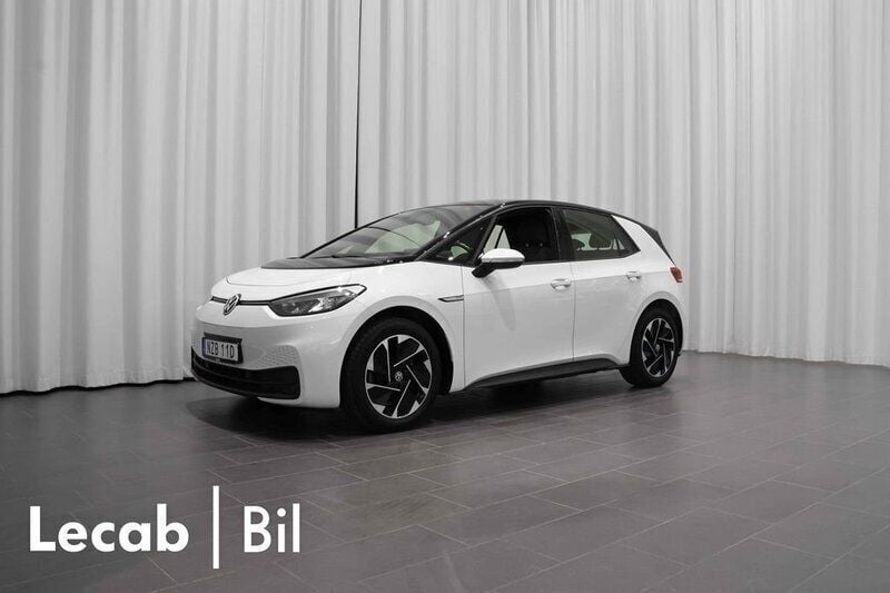 Vit (glacier white/black) Begagnad 2021 VW ID.3 Pro Performance Halvkombi | 224 500 kr (Marknadspris) - Bild 1/4