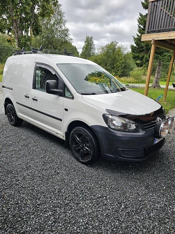 Vit Begagnad 2013 VW Caddy Minibuss | 75 000 kr (Marknadspris) - Bild 1/4