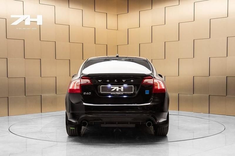 Begagnad Volvo S60 R-Design 367 HK (269 kW) 2018 Svart Sedan