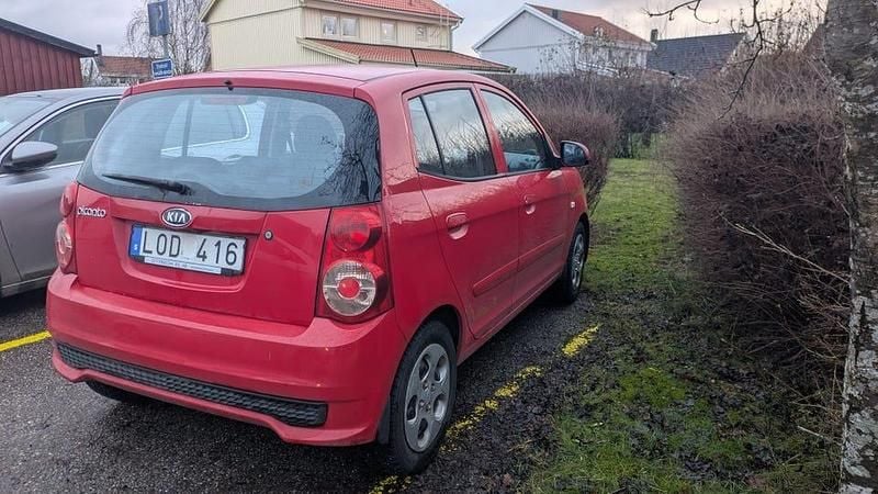 Begagnad Kia Picanto 65 HK (47 kW) 2011 Halvkombi