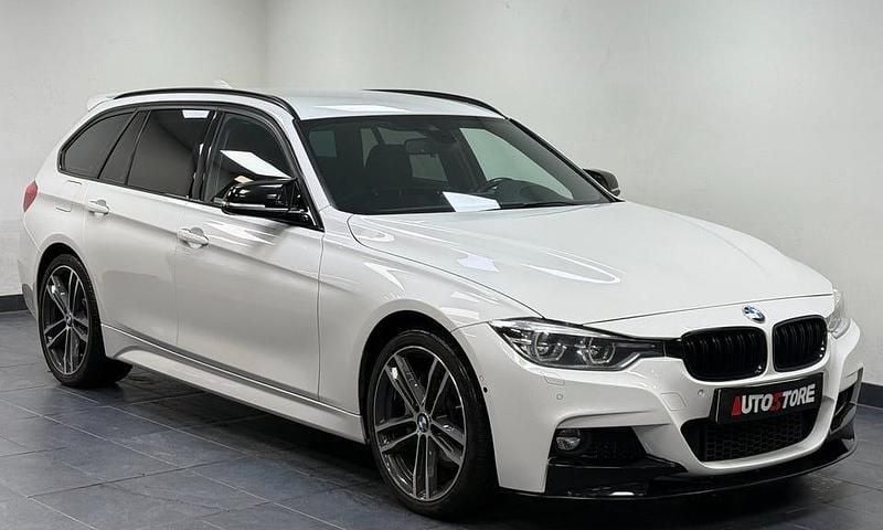 Vit Begagnad 2018 BMW 340 M Sport Kombi | 369 900 kr (Marknadspris) - Bild 1/4