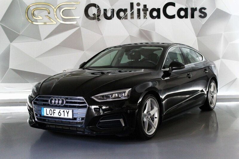 Svart Begagnad 2019 Audi A5 Sportback Comfort Halvkombi | 278 900 kr (Marknadspris) - Bild 1/4