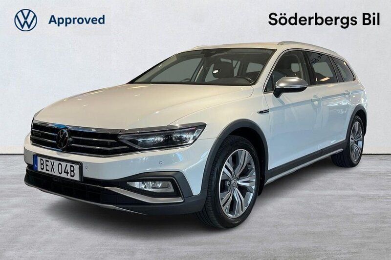 Vit Begagnad 2021 VW Passat Alltrack Business Kombi | 299 900 kr (Marknadspris) - Bild 1/4