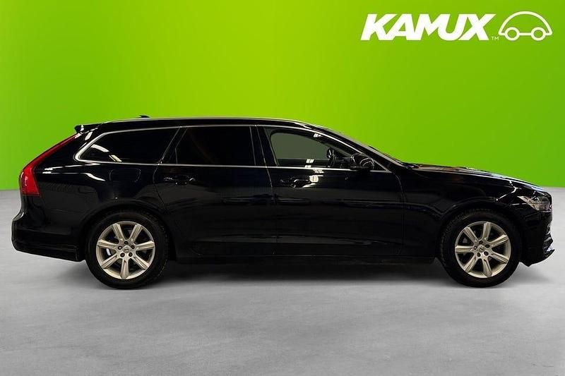Begagnad Volvo V90 150 HK (110 kW) 2018 Svart Kombi