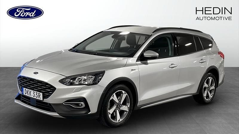 Grå (grey) Begagnad 2022 Ford Focus Active Kombi | 194 900 kr (Marknadspris) - Bild 1/4