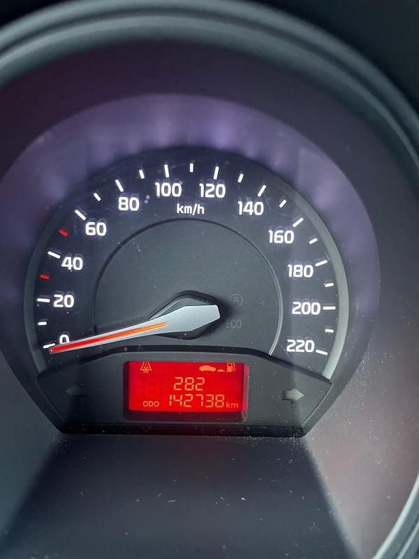 Begagnad 2012 Kia Rio Halvkombi | 60 000 kr (Marknadspris) - Bild 1/4