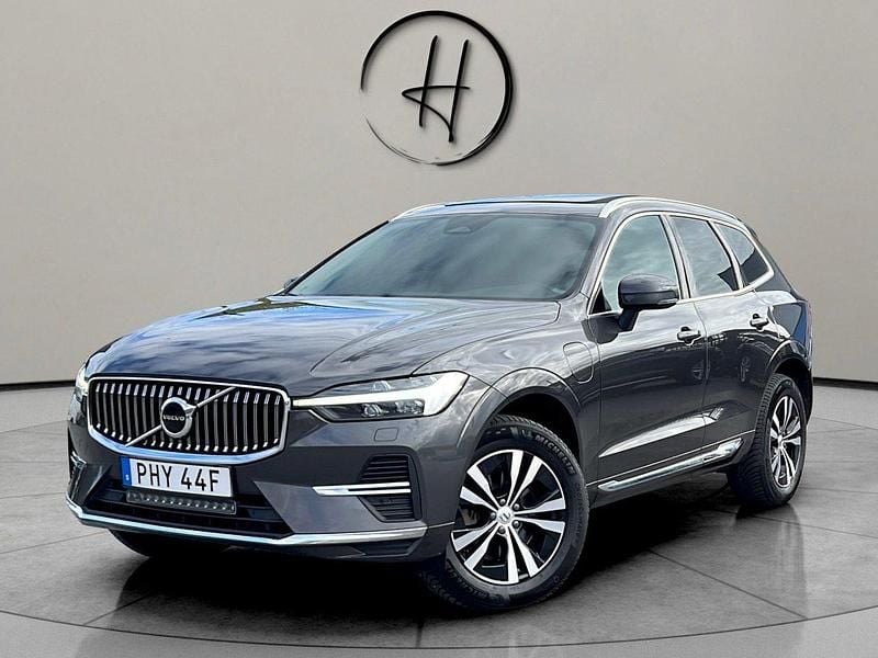 Grå Begagnad 2022 Volvo XC60 SE SUV | 369 000 kr (Superpris) - Bild 1/4