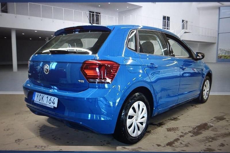 Begagnad VW Polo 90 HK (66 kW) 2018 Blå Halvkombi