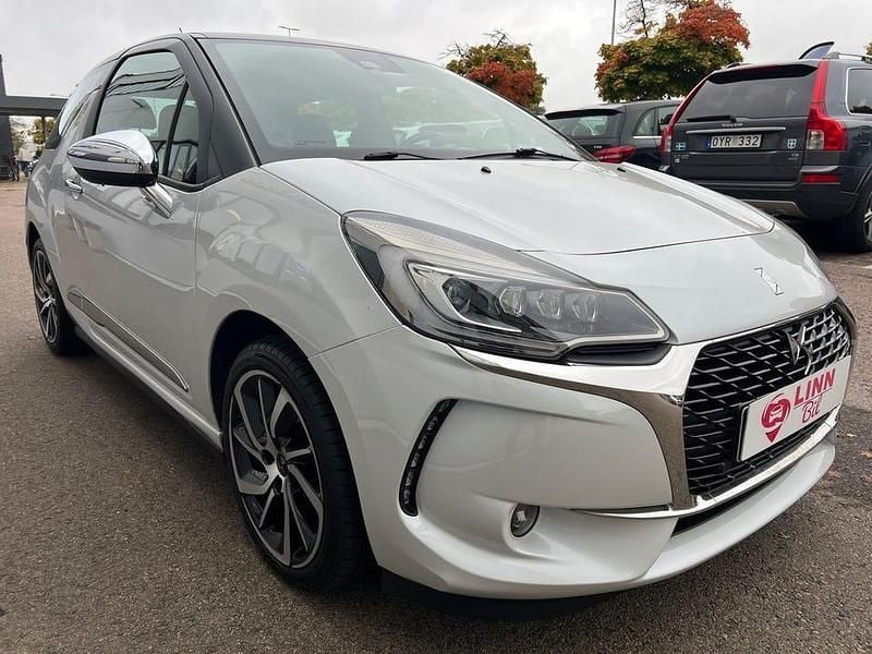 Begagnad DS Automobiles DS3 110 HK (80 kW) 2017 Flerfärgad Halvkombi