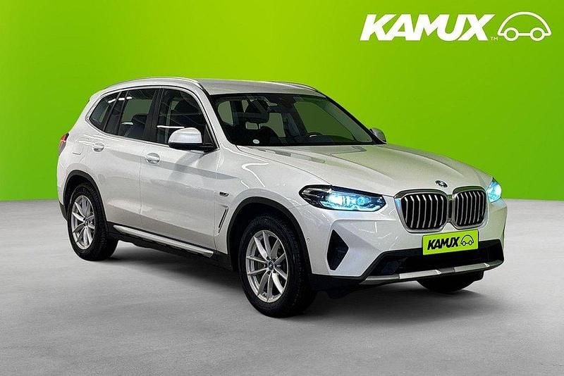 Vit Begagnad 2022 BMW X3 SUV | 334 800 kr (Superpris) - Bild 1/4
